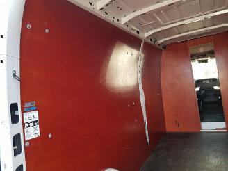 Renault Master T35 2.3 dCi L3H3 picture 25