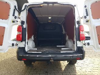 Toyota Proace 2.0 D-4D Cool Comfort Long picture 21