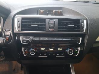 BMW 1-serie 120i High Executive picture 19