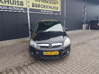 Opel Zafira 1.6 Temptation picture 3