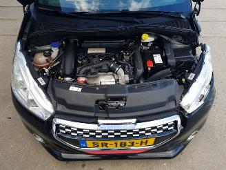 Peugeot 208 1.6 THP GTi picture 14