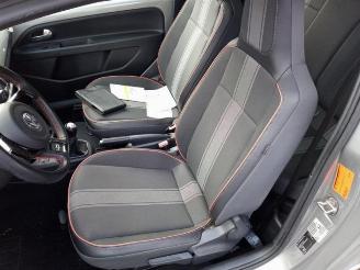 Volkswagen Up! Up! (121), Hatchback, 2011 1.0 12V 75 picture 16