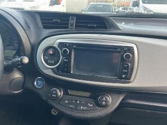 Toyota Yaris Yaris III (P13), Hatchback, 2010 / 2020 1.5 16V Hybrid picture 13