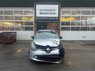Vrakbiler auto Renault Clio Clio IV (5R), Hatchback 5-drs, 2012 / 2021 0.9 Energy TCE 90 12V 2014/6