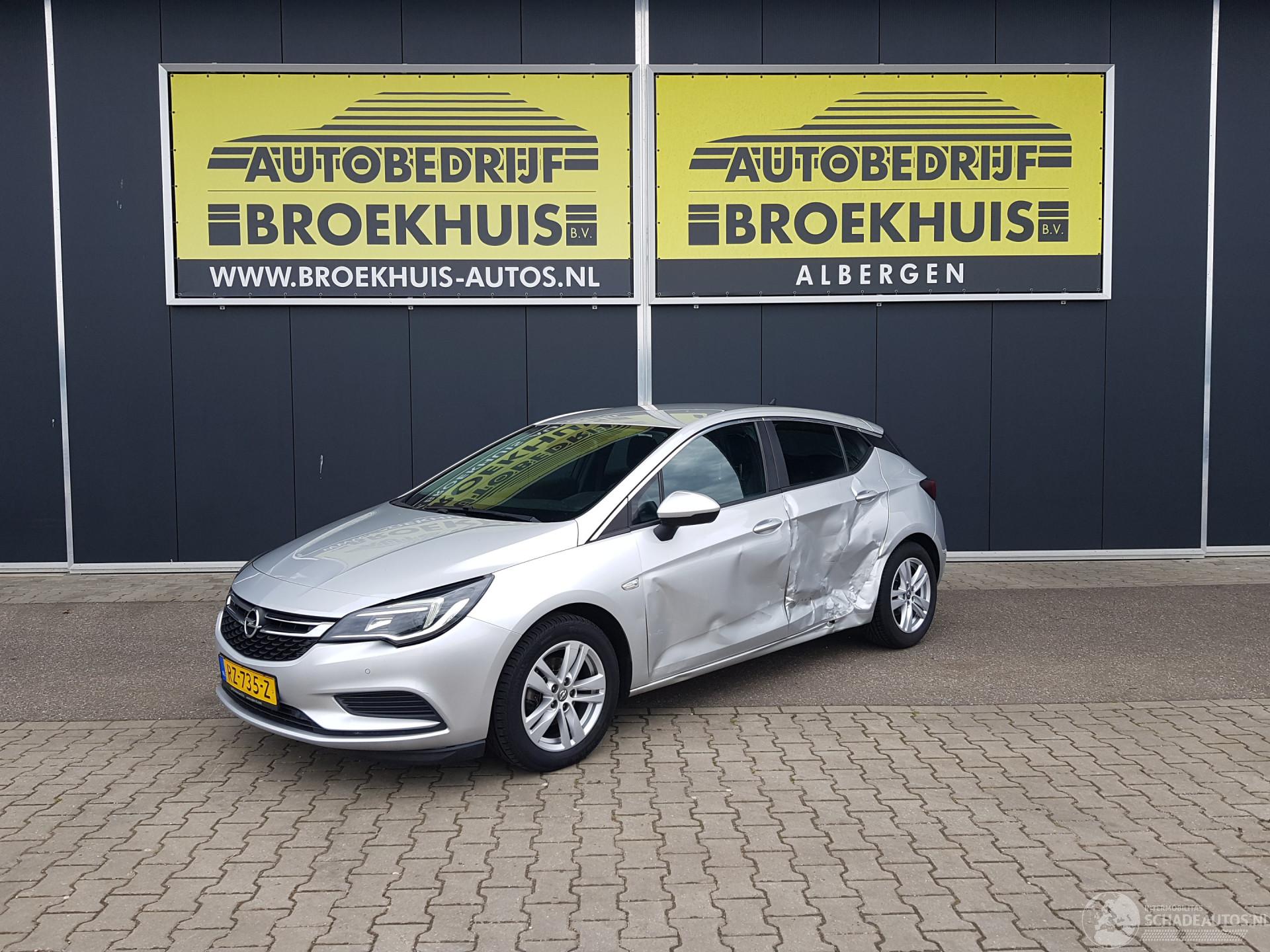 Opel Astra 1.6 CDTI Business+