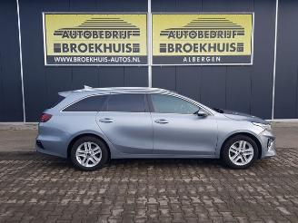 Kia Ceed 1.0 T-GDi DynamicPlusLine picture 4