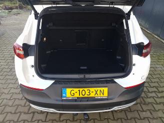 Opel Grandland 1.2 Turbo Business Executive picture 15