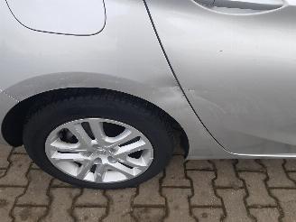 Opel Astra 1.0 Edition picture 10