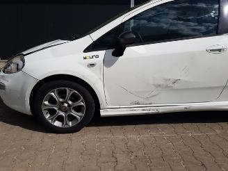 Fiat Punto Evo 0.9 TwinAir Young picture 14