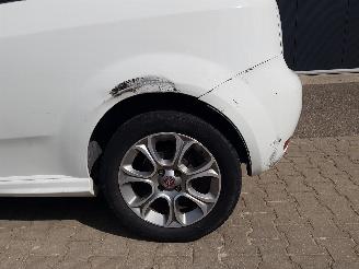 Fiat Punto Evo 0.9 TwinAir Young picture 15