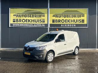 krockskadad bil bedrijf Renault Express 1.5 dCi 75 Comfort + 2023/6