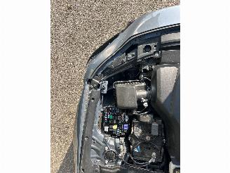 Mazda 3 2.0 e-SkyActiv-X M Hybrid 180 Luxury picture 12