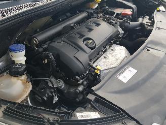 Peugeot 2008 1.6 VTi Allure picture 26