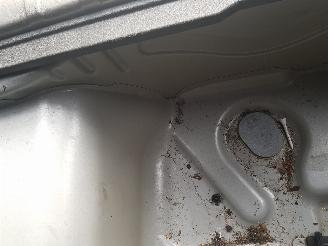 Peugeot 2008 1.6 VTi Allure picture 11