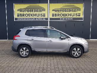 Peugeot 2008 1.6 VTi Allure picture 4