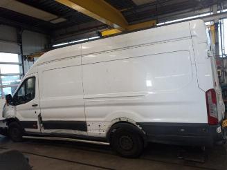Coche siniestrado Ford Transit Transit, Van, 2013 2.0 TDCi 16V Eco Blue 130 RWD 2019/8