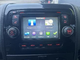 Peugeot Boxer 330 2.0 BlueHDI L1H1 Premium picture 18