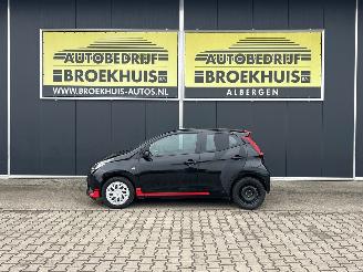 Toyota Aygo 1.0 VVT-i x-play picture 2