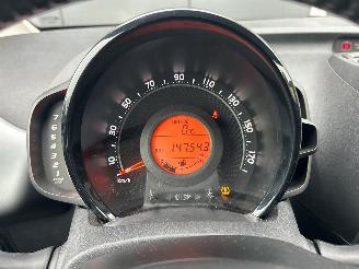 Toyota Aygo 1.0 VVT-i x-play picture 19