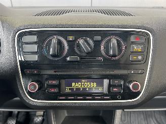 Volkswagen Up! 1.0 move up! picture 15