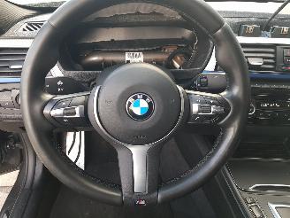 BMW 3-serie 318i Edition M Sport Shadow Executive picture 15