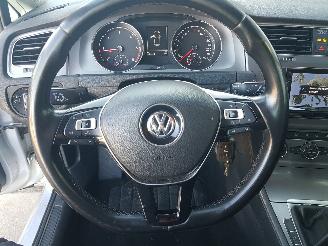 Volkswagen Golf 1.6 TDI Comfortline BlueMotion picture 18