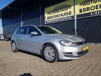Volkswagen Golf 1.6 TDI Comfortline BlueMotion picture 6