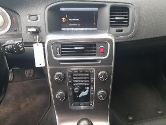Volvo V-60 2.0 D4 Momentum picture 19