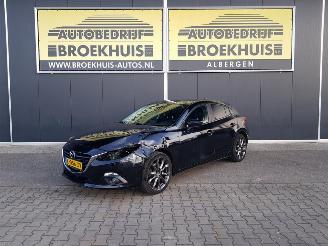 krockskadad bil auto Mazda 3 2.0 SkyActiv-G 120 SkyLease GT 2017/1