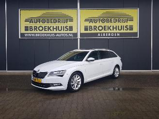 Voiture accidenté Skoda Superb Combi 1.4 TSI ACT Ambition Business 2018/5