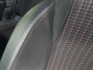 DS Automobiles DS 3 Crossback 1.2 PureTech Performance Line picture 25