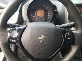 Peugeot 108 1.0 e-VTi Active picture 15