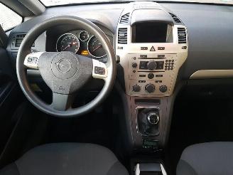Opel Zafira 1.8 Temptation picture 12