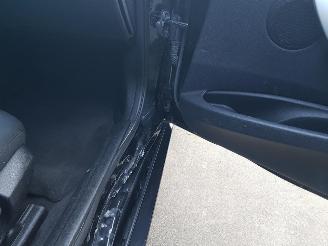 BMW 3-serie 320i Executive picture 14