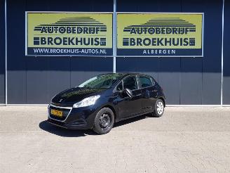 skadebil auto Peugeot 208 1.0 PureTech Access 2015/6
