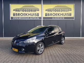 krockskadad bil auto Renault Clio Estate 0.9 TCe Night&Day 2015/1