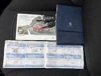 Peugeot 208 1.0 VTi Access picture 26