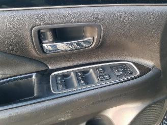 Mitsubishi Outlander 2.4 PHEV Intense picture 30