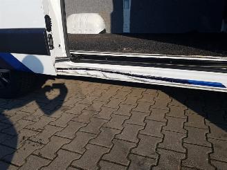 Renault Master T35 2.3 dCi 150 L2H3 Energy picture 13