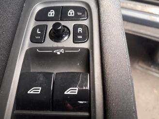 Polestar 2 Polestar 2, Liftback, 2019 78kWh Long Range Dual Motor picture 27