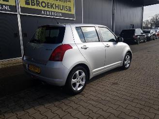 Suzuki Swift 1.3 GA picture 8