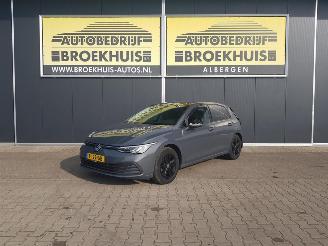 Voiture accidenté Volkswagen Golf 1.5 TSI Style 2022/8