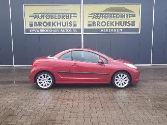 Peugeot 207 CC 1.6-16V T Sport picture 4