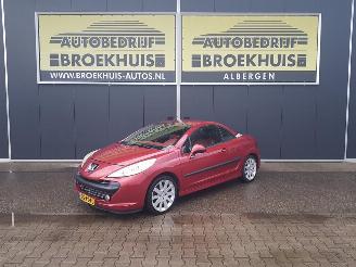 damaged passenger cars Peugeot 207 CC 1.6-16V T Sport 2007/9
