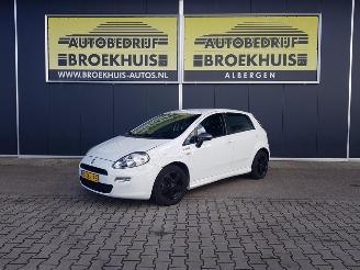 damaged passenger cars Fiat Punto Evo 0.9 TwinAir Young 2014/8