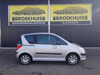 Peugeot 1007 1007 (KM), Hatchback 3-drs, 2004 / 2011 1.4 picture 6