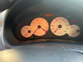Peugeot 206 206 (2A/C/H/J/S), Hatchback, 1998 / 2012 1.4 16V picture 16