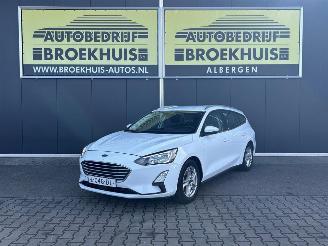 skadebil auto Ford Focus Wagon 1.0 EcoBoost Trend Edition Business 2021/4