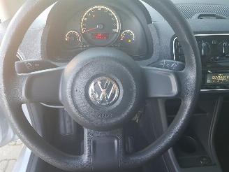 Volkswagen Up! 1.0 high up! BlueMotion picture 18