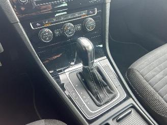 Volkswagen Golf Variant 1.2 TSI Business Edition Connected R DSG picture 25